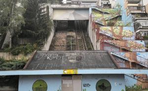 Foto: Općina Centar / Završeni radovi na demontaži konstrukcije kosog lifta na Ciglanama